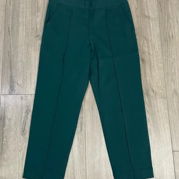 ** Host Pick** J. Crew Pintuck Petite Soft Work Pants - Picture 2 of 6